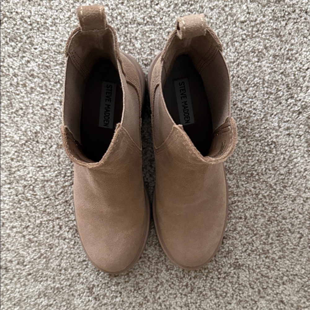 Steve Madden Light Brown Suede Boots